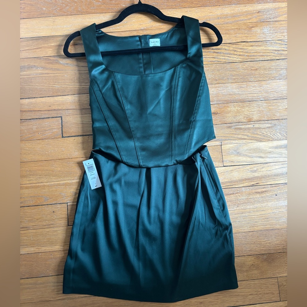 Aritizia dark green silk set XS
